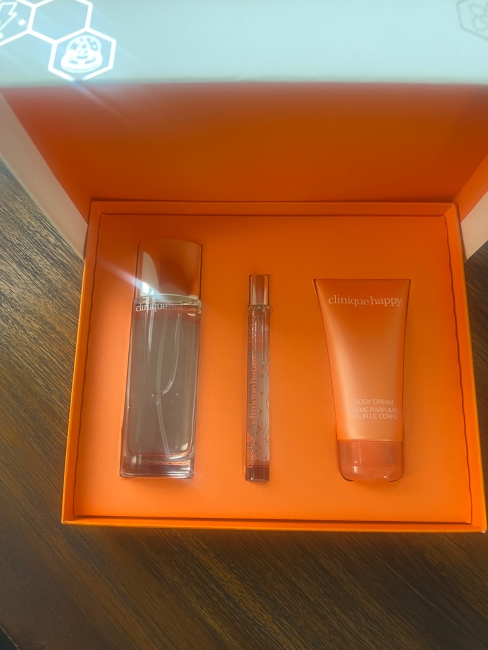 Clinique Happy Gift Set - Picture 7 of 8